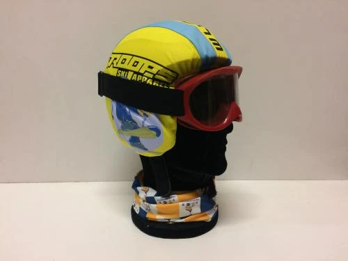 Copri casco personalizzato per scuole sci : (Pinasca)